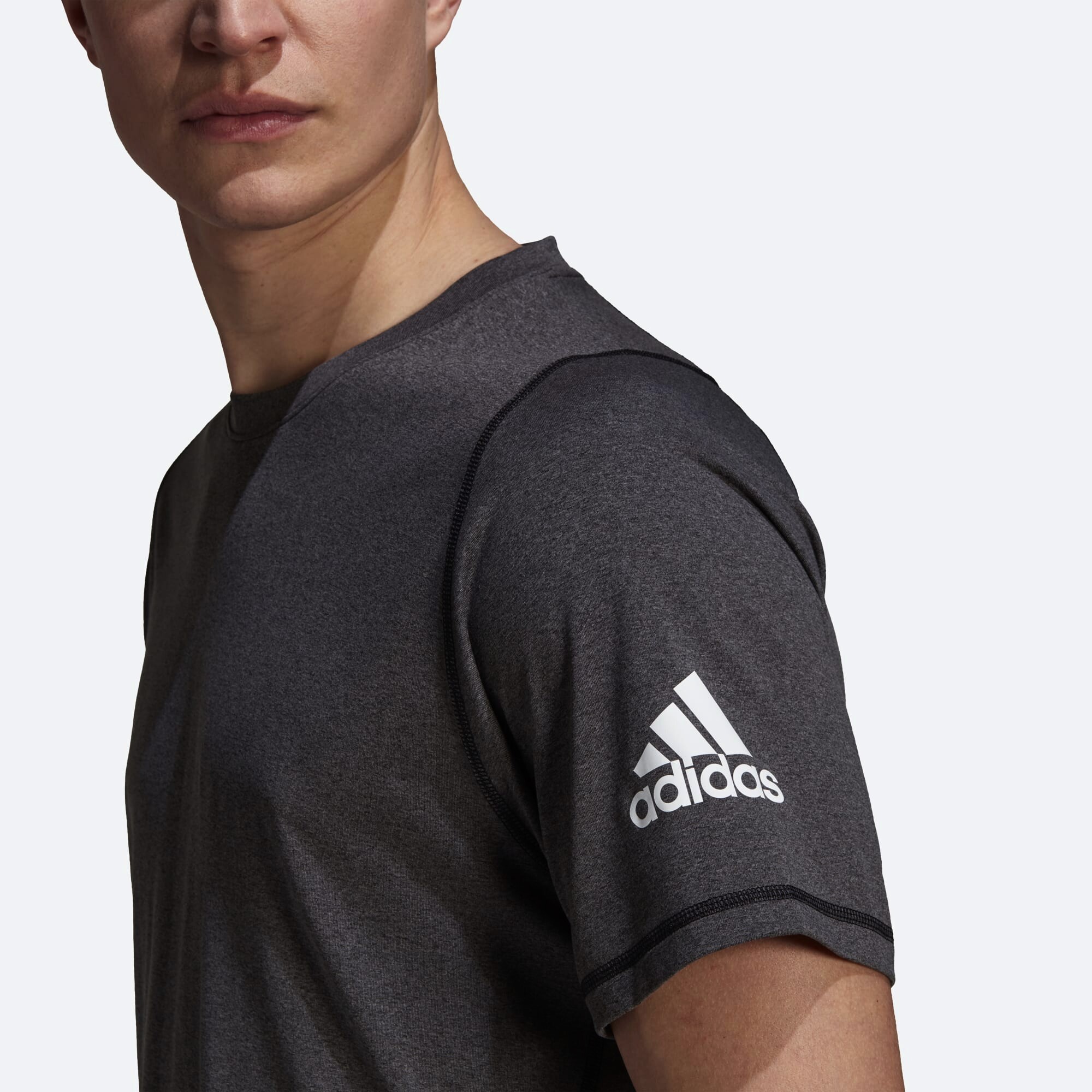Adidas Freelift Ultimate H T-Shirt für Männer