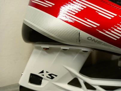 Beschädigt -  Eishockeyschlittschuhe CCM JetSpeed FT4 PRO Senior  EUR 42,5  Wide