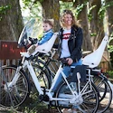 Fahrrad Kindersitz Urban Iki Rear seat Carrier mounting Shinju White/Bincho Black