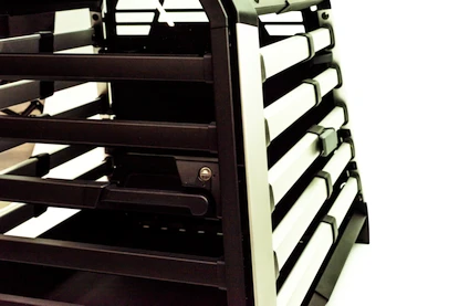 Basar -  Hundebox Thule Allax M