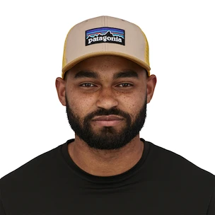 Kappe Patagonia  P-6 Logo Trucker Hat Oar Tan
