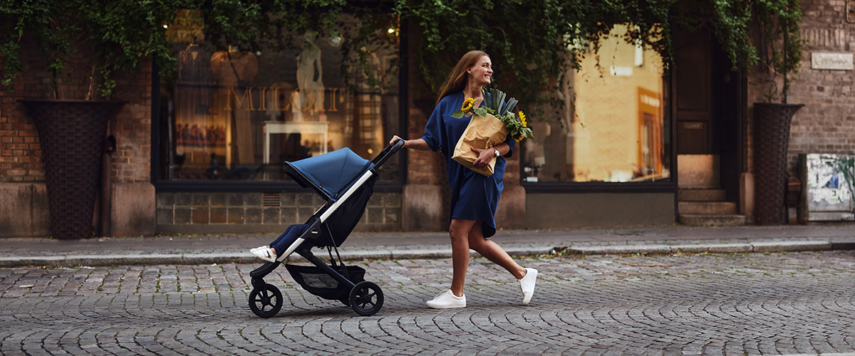 Thule Spring Stadtkinderwagen lassen sich mit nur einer Hand führen